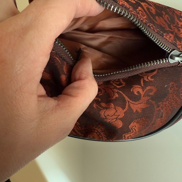 Urban Outfitters Jacquard Chocolate Brown Burgundy Dragon Floral Fanny Pack - Picture 6 of 8